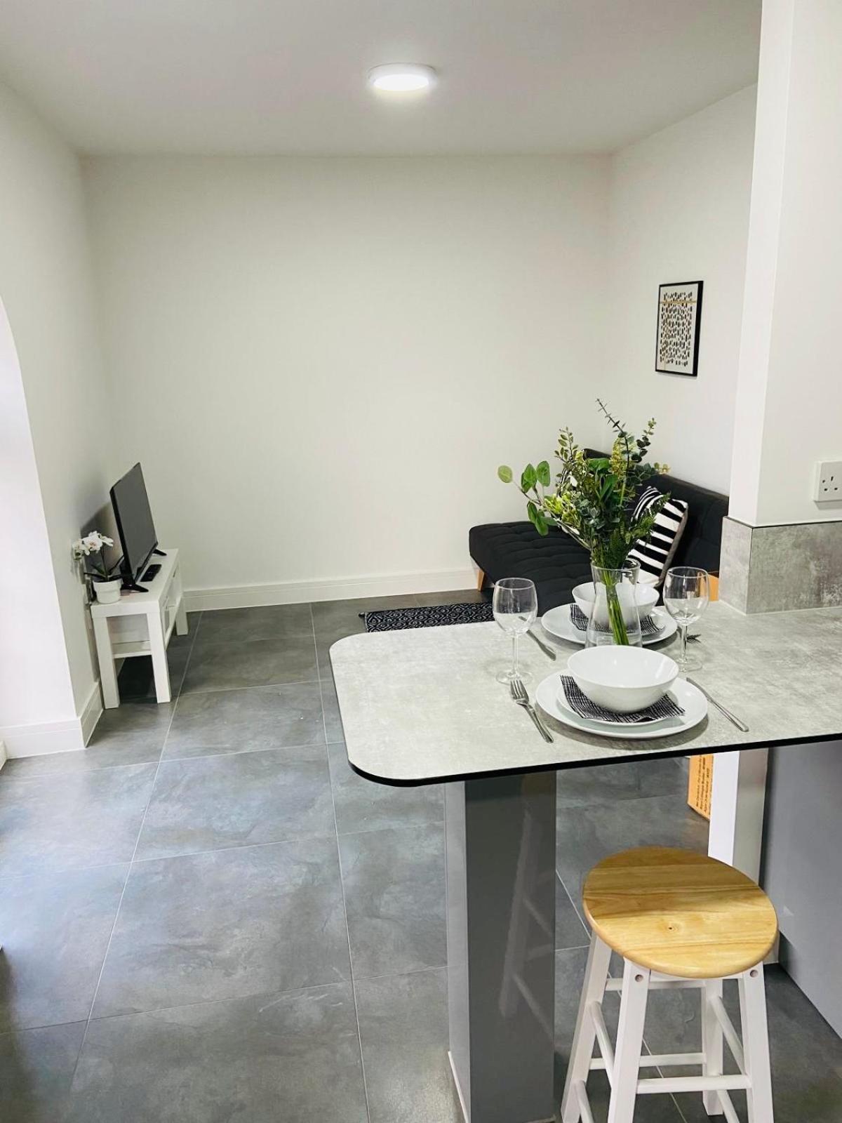 Modern Flat With Free Parking Close To Birmingham Centre Buitenkant foto