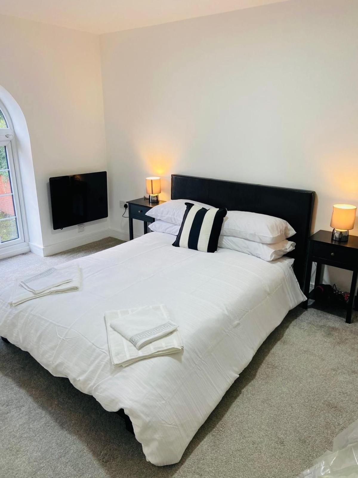 Modern Flat With Free Parking Close To Birmingham Centre Buitenkant foto